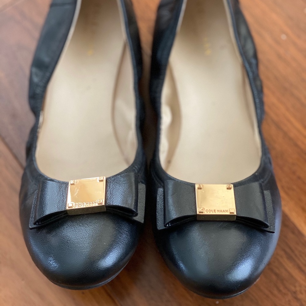 Colehaan Bow Ballet Flat size 8.5